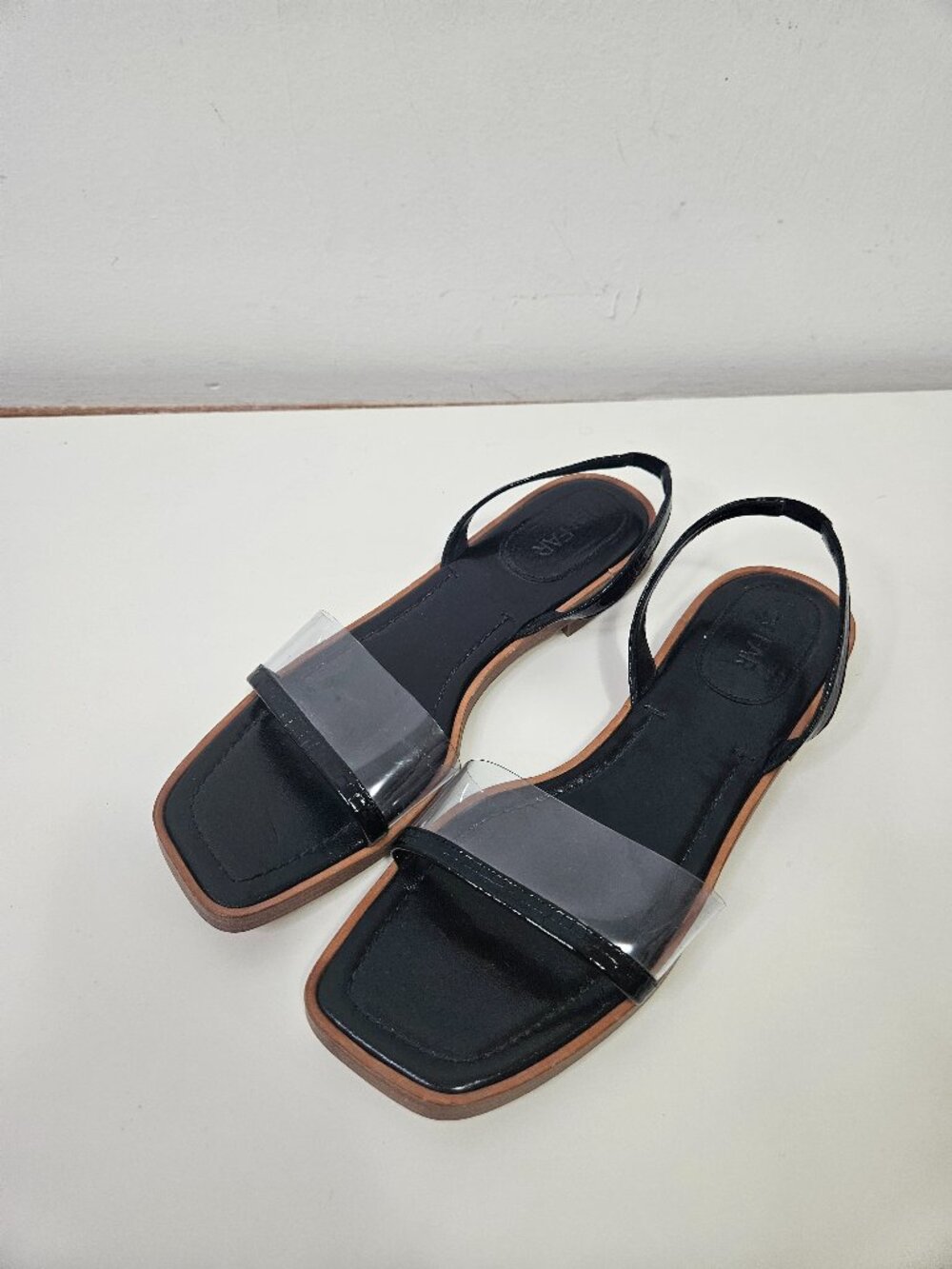 NWOT BY FAR Vera Sandals Sz 10.5 US / 41 EUR Minimalist